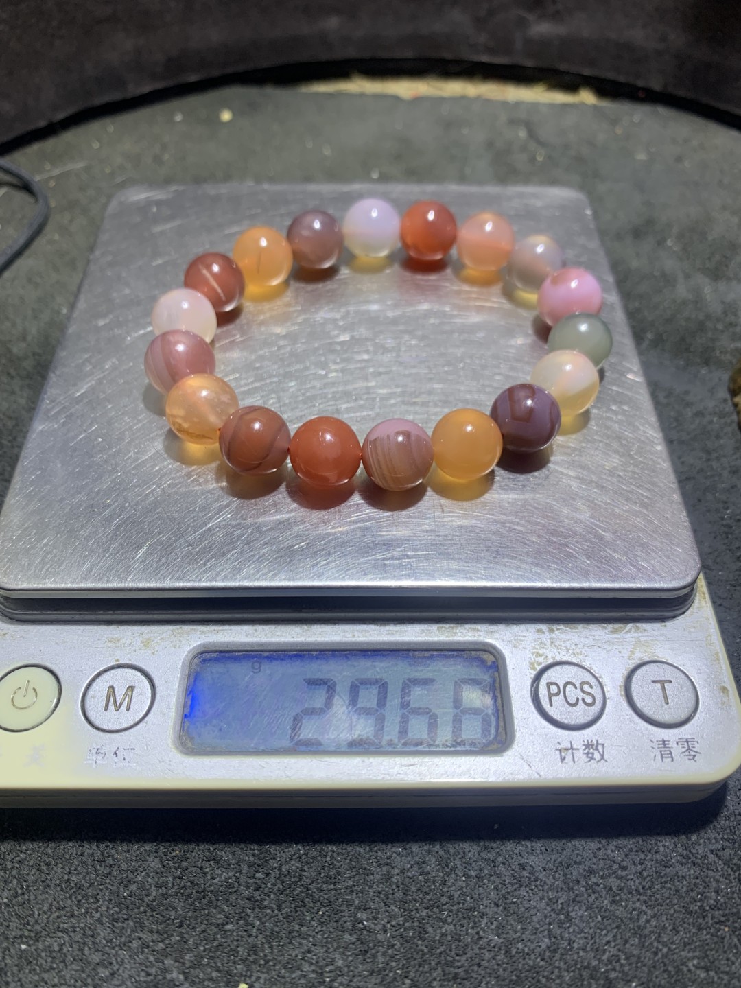 天然盐源玛瑙手串一条
