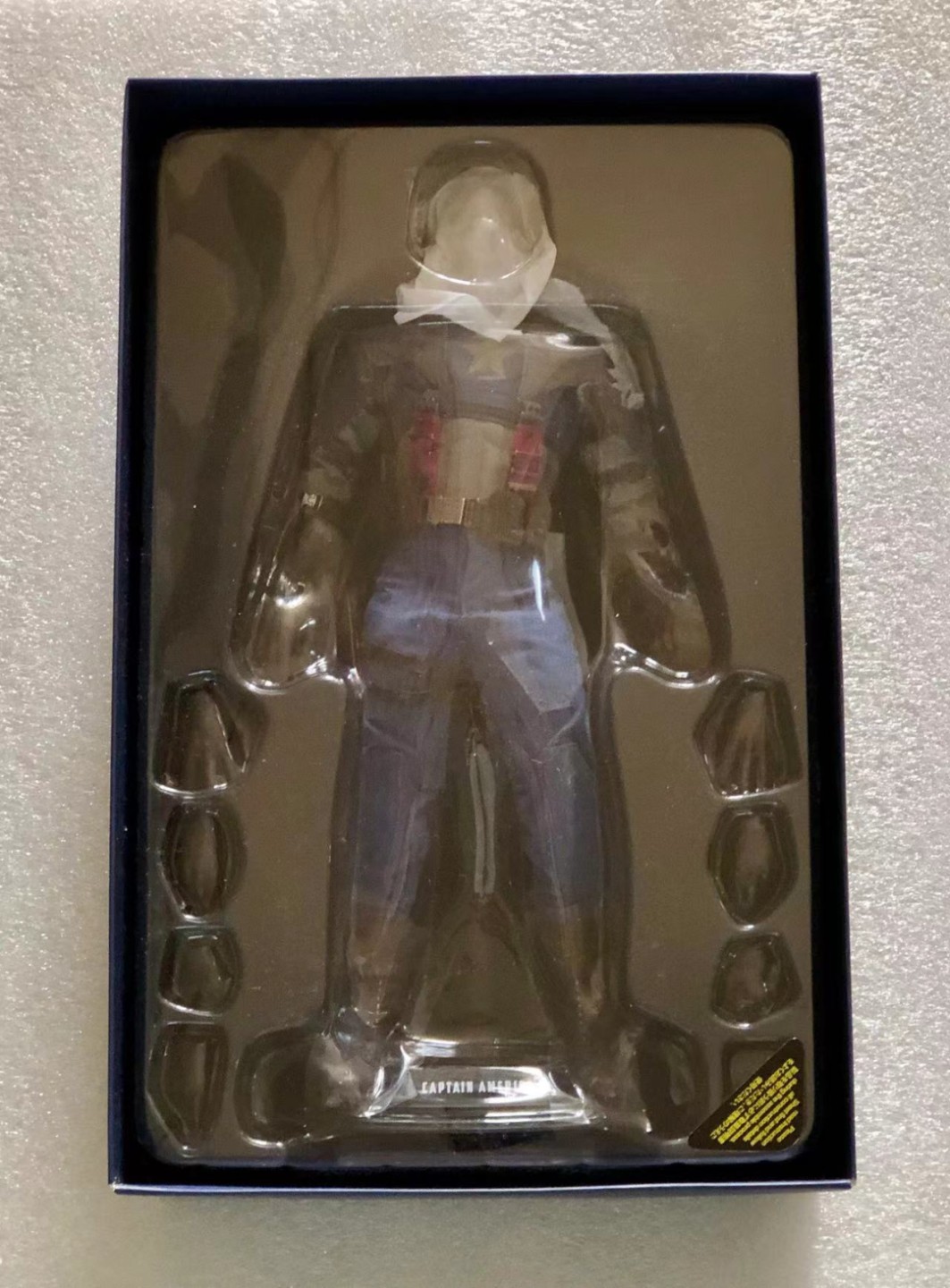 零元拍：hottoys美队1.0 MMS156 成色见描述