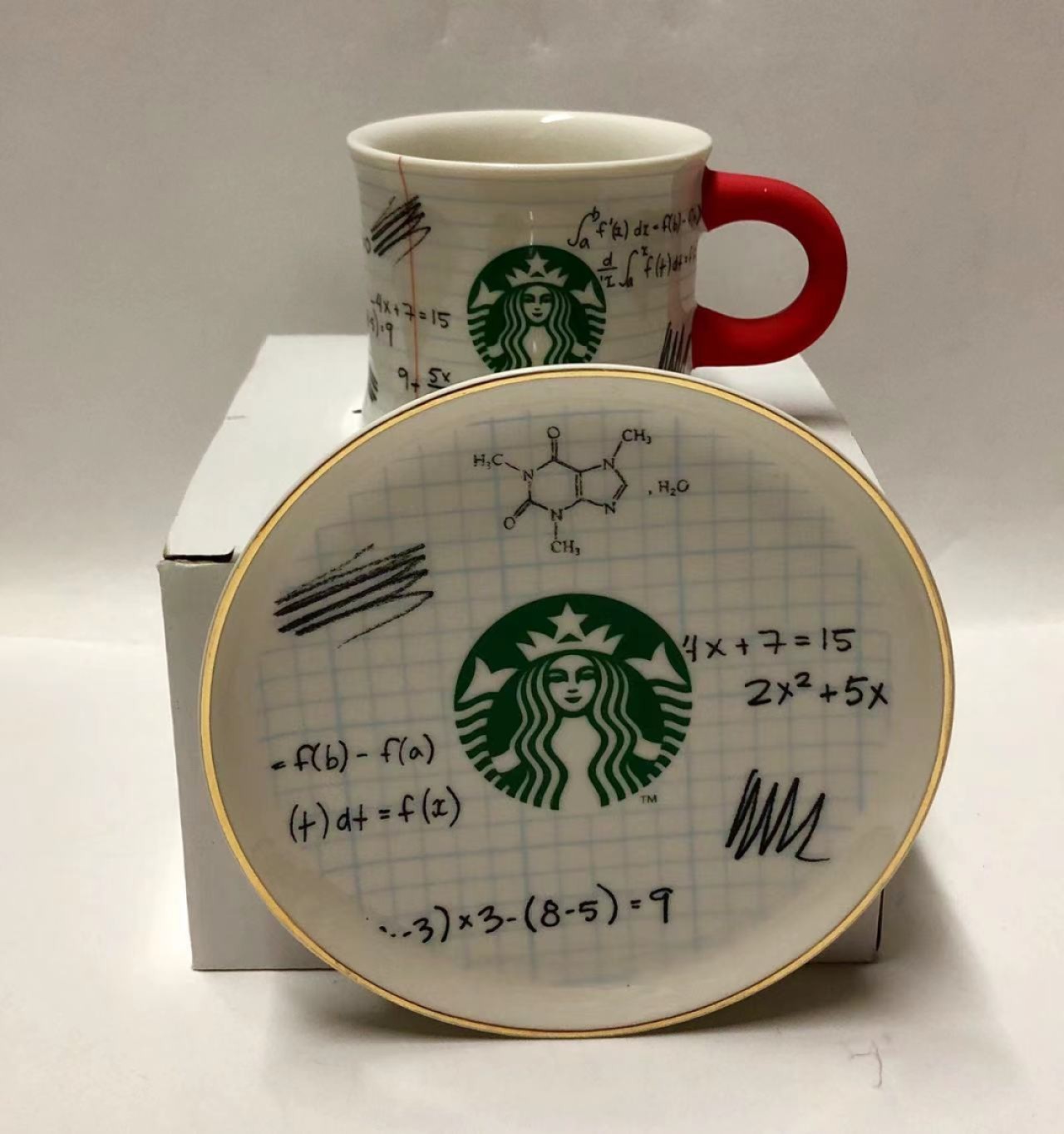 零元拍：星巴克校园回忆数学方程式马克杯碟套装。