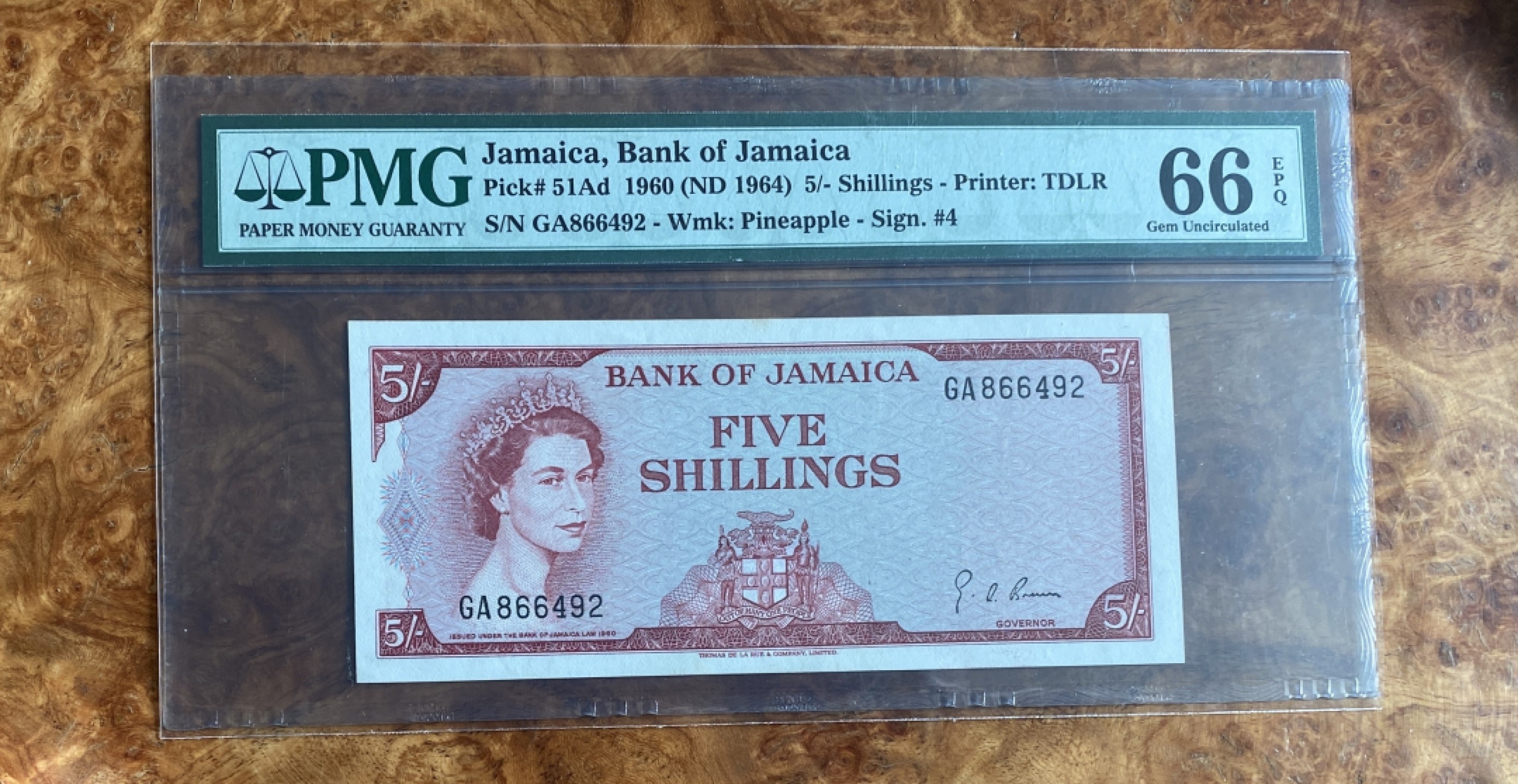 Chase Auction（得物拍卖）第5期 - - 中外纸币、硬币联拍 1960年牙买加5先令，PMG66分，大冠女王！