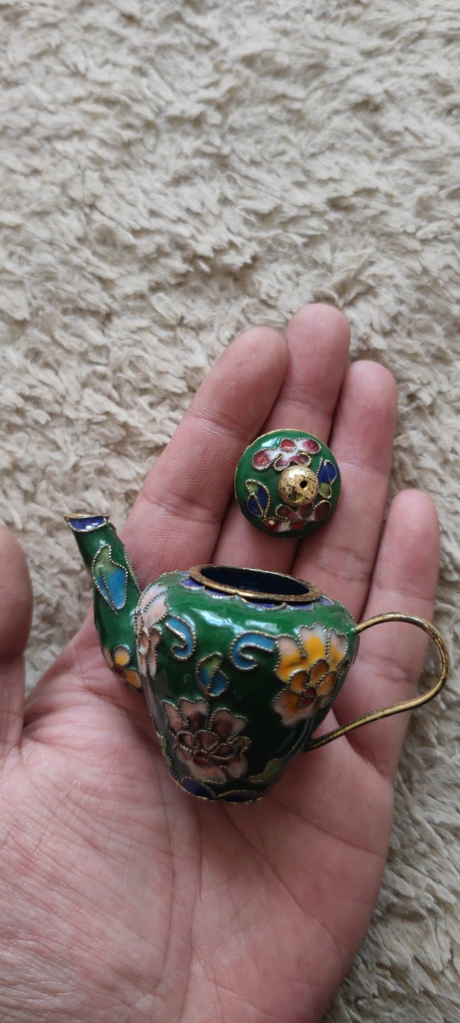 一米收藏，开心上拍(第四十期)裸币专场！ 创汇期珐琅彩，铜茶壶！包老包真！