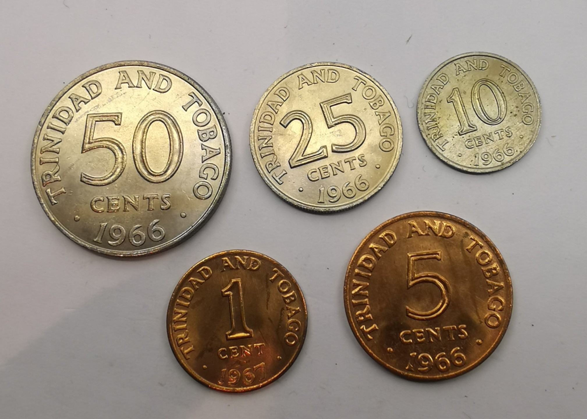乐游外币-来自国外老藏家的散币 1966-67特立尼达和多巴哥5枚套UNC