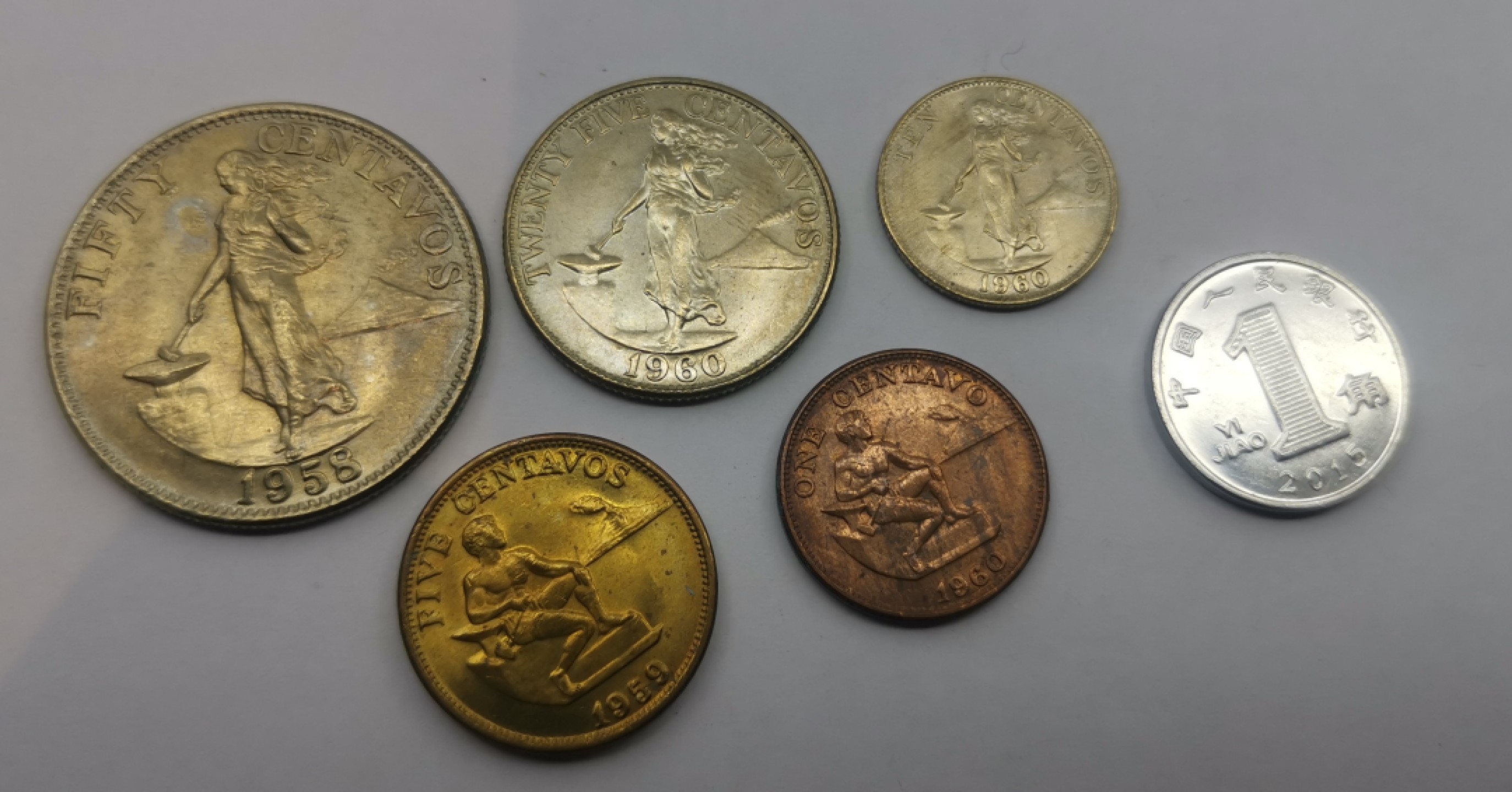 乐游外币-来自国外老藏家的散币 1958-60菲律宾5枚一面UNC另外一面氧化
