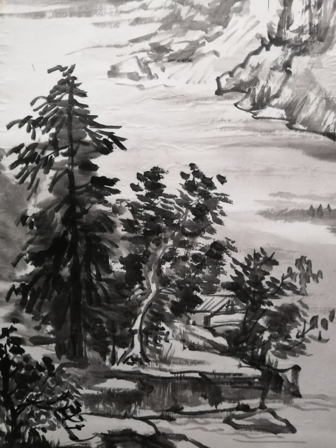 包老包真早年国外回流国画之水墨山水图老立轴！规格尺寸：全长约188厘米，画心136厘米X34厘米。品相描述：纸本，两硬木轴头都在，