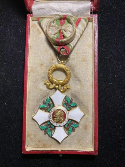 保加利亚共和国军官级民事功勋勋章  1946-1947年版本 花环版