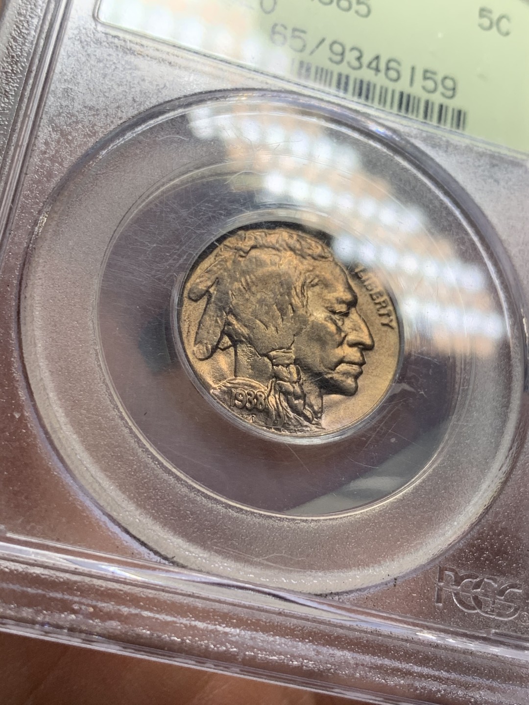 《竞宝斋》第43场-本周日，周一2场连拍（全场顺丰包邮） PCGS MS65 1938年美国印第安人野牛5美分D版 直径21.2毫米，5克，铜镍合金，美系经典品种，让人极度舒服的黄油光，高分