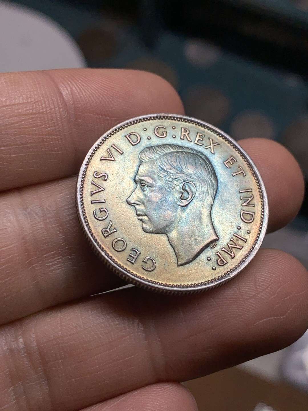 《竞宝斋》第43场-本周日，周一2场连拍（全场顺丰包邮） UNC级好品   加拿大 1938年  50分 乔治六世 银币 难得五彩包浆 徽纹细节清晰完整 少见品种