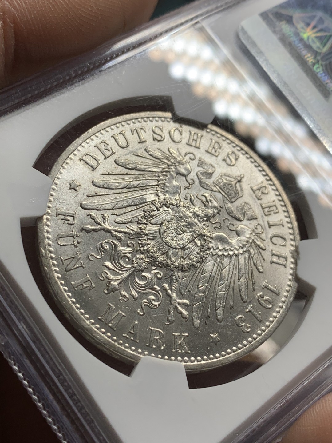 《竞宝斋》第43场-本周日，周一2场连拍（全场顺丰包邮） NGC-MS61 德国 1913年 5马克 威廉二世戎装 银币 细节丰富 底板丝滑 带转光