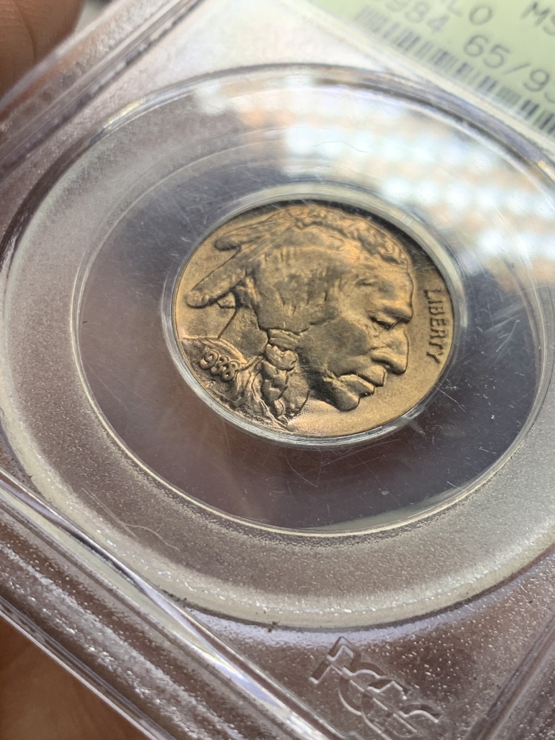 《竞宝斋》第43场-本周日，周一2场连拍（全场顺丰包邮） PCGS MS65 1938年美国印第安人野牛5美分D版 直径21.2毫米，5克，铜镍合金，美系经典品种，让人极度舒服的黄油光，高分