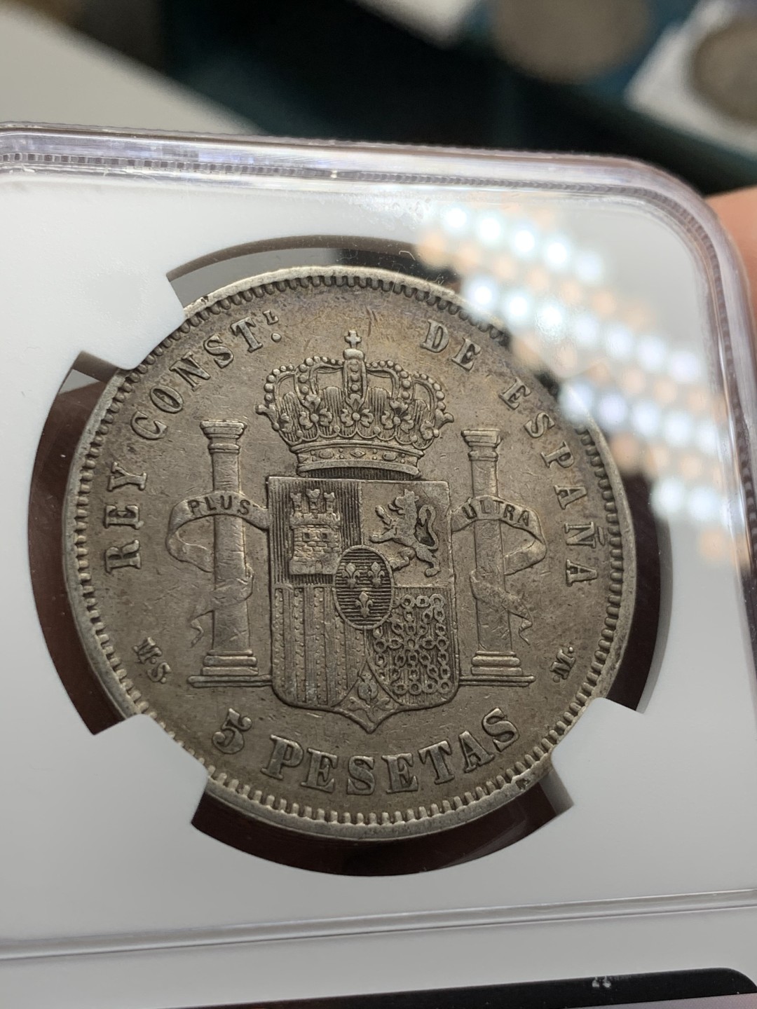 《竞宝斋》第43场-本周日，周一2场连拍（全场顺丰包邮） NGC-XF40 年份标错西班牙 1882年 阿方索十二世 双柱 大银币 