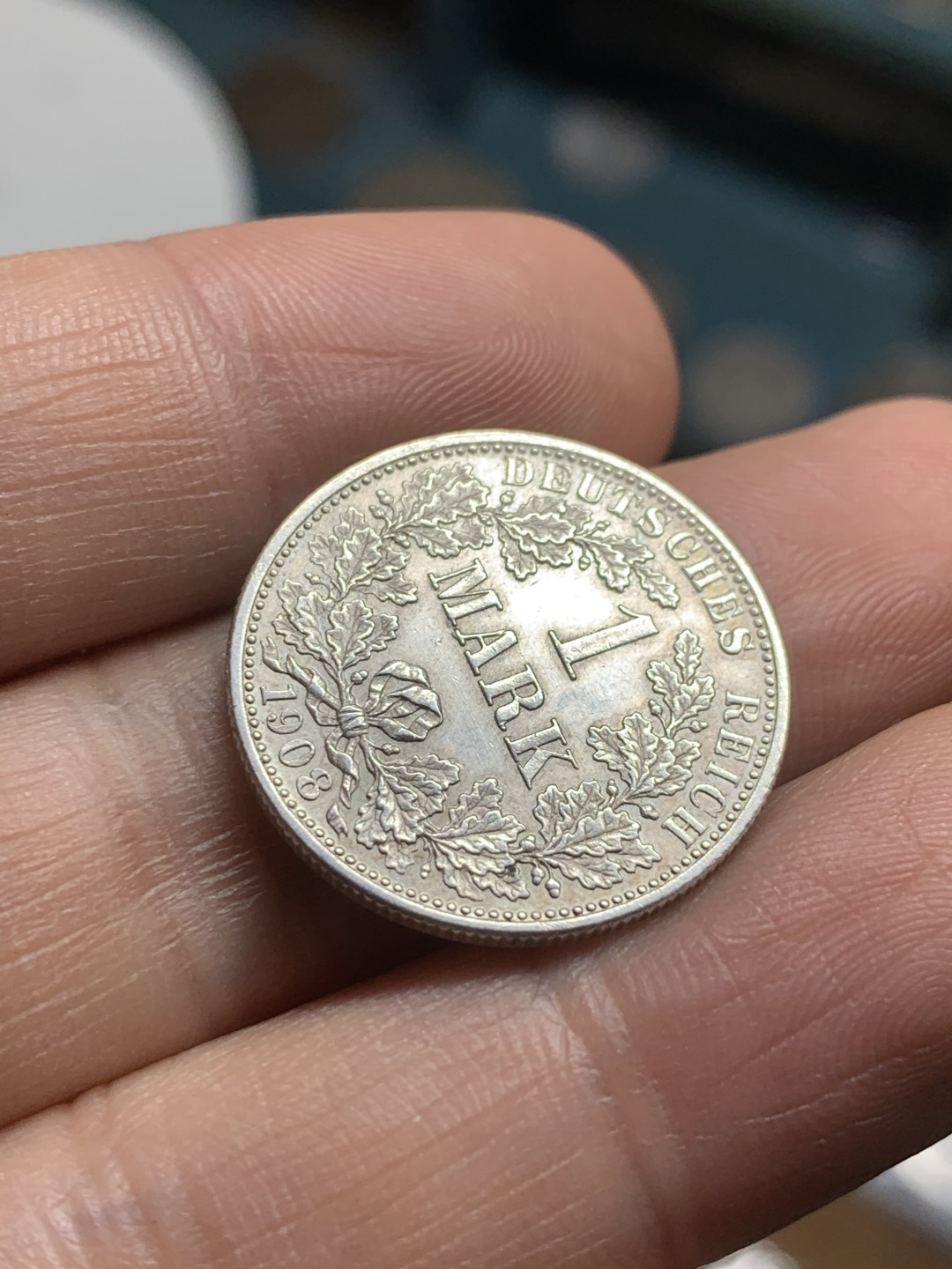 《竞宝斋》第43场-本周日，周一2场连拍（全场顺丰包邮） 德国 1908F 一马克银币 unc品相 ，背面小鹰清晰 不常见年份 48万枚的量