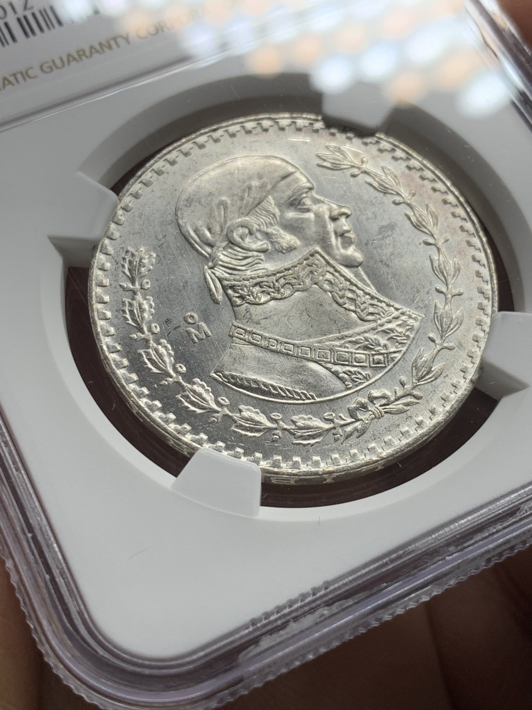 《竞宝斋》第43场-本周日，周一2场连拍（全场顺丰包邮） NGC-MS63 墨西哥 1960年 1比索 大银币 原光好品