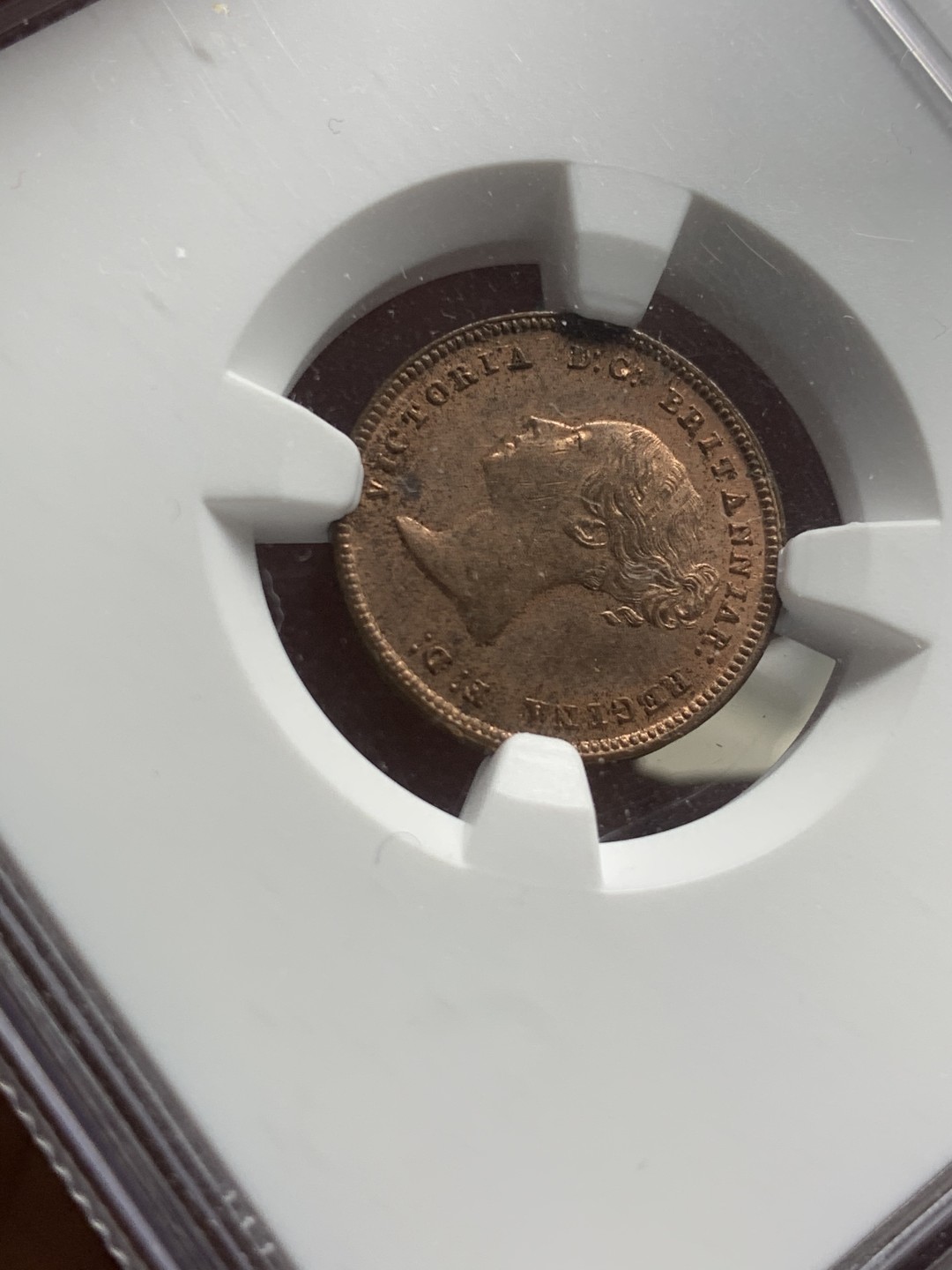 《竞宝斋》第43场-本周日，周一2场连拍（全场顺丰包邮） NGC-MS63RB 英国 1844年 维多利亚少女头像 半法新铜币 少见品种 难得状态