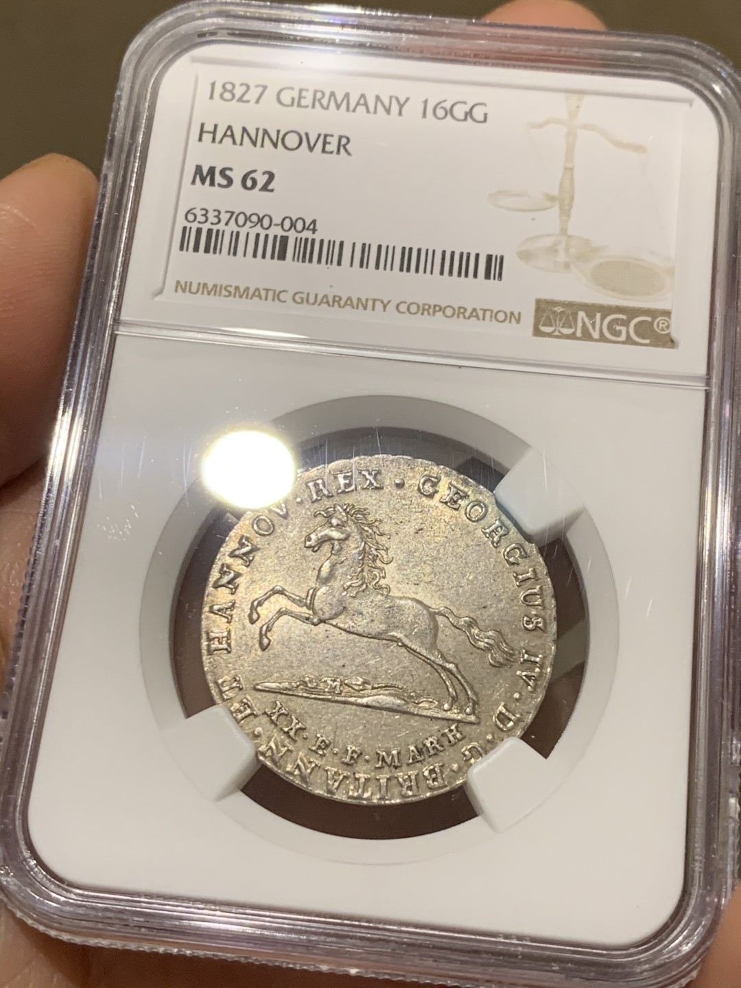 《竞宝斋》第43场-本周日，周一2场连拍（全场顺丰包邮） NGC-MS62 德国汉诺威 1827年 乔四宝马 16G 银币 这品有这品相已经是顶级了
