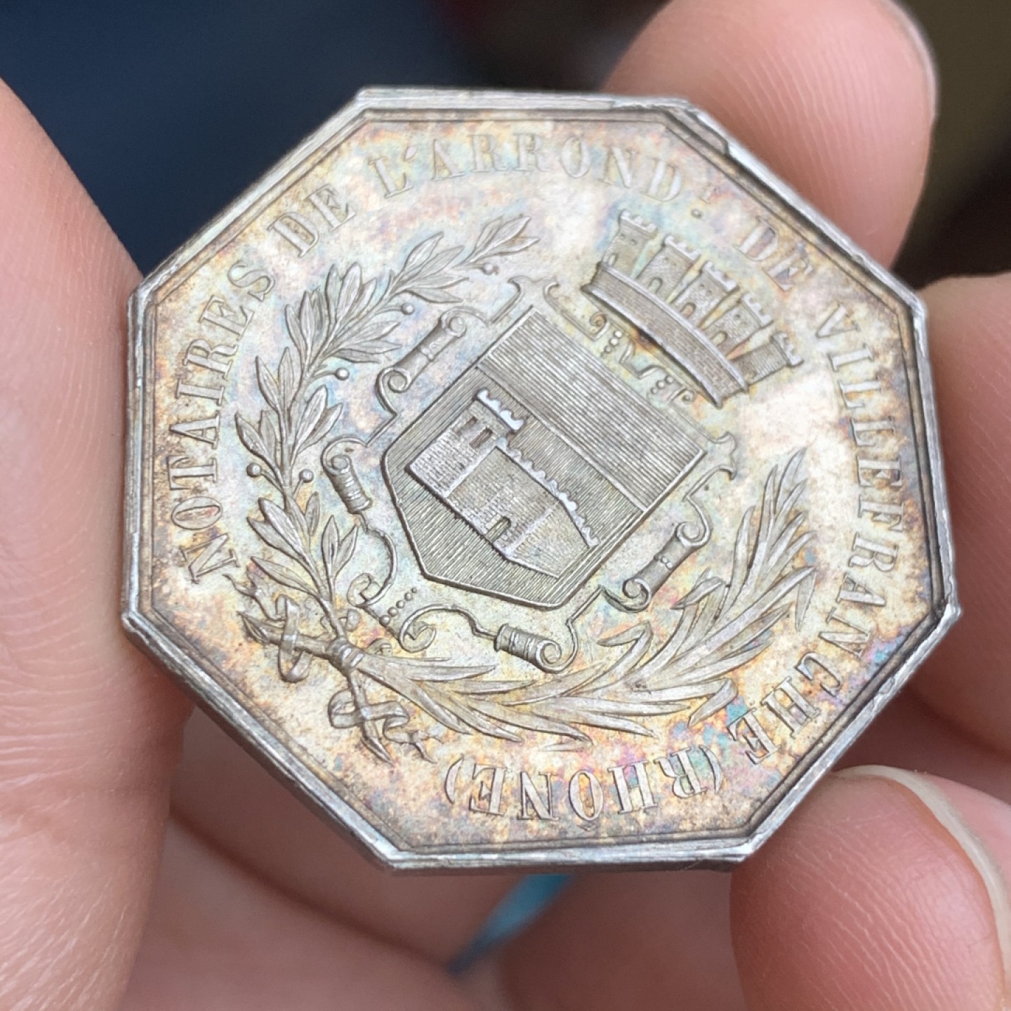 《竞宝斋》第43场-本周日，周一2场连拍（全场顺丰包邮） 双面深五彩 法国 图肯公证人 八角银质代币 17.6克 对角35.2mm 难得状态 少见品种