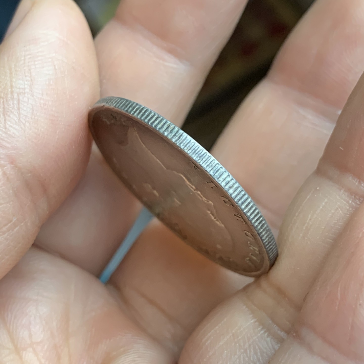 《竞宝斋》第43场-本周日，周一2场连拍（全场顺丰包邮） 难得五彩 早期 英国 1845年  维多利亚年轻版 半克朗银币