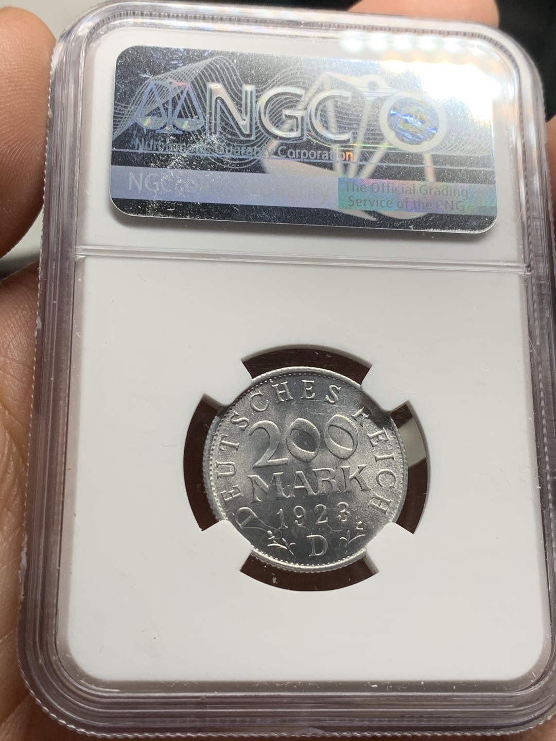 《竞宝斋》第43场-本周日，周一2场连拍（全场顺丰包邮） NGC MS66 1923 魏玛德国200马克 极限品相