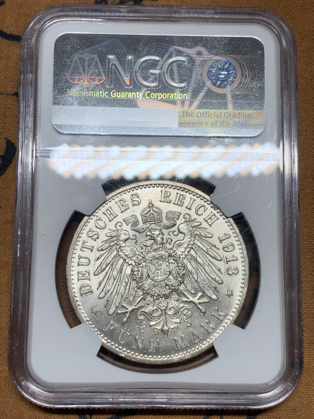 《竞宝斋》第43场-本周日，周一2场连拍（全场顺丰包邮） NGC-MS61 德国 1913年 5马克 威廉二世戎装 银币 细节丰富 底板丝滑 带转光
