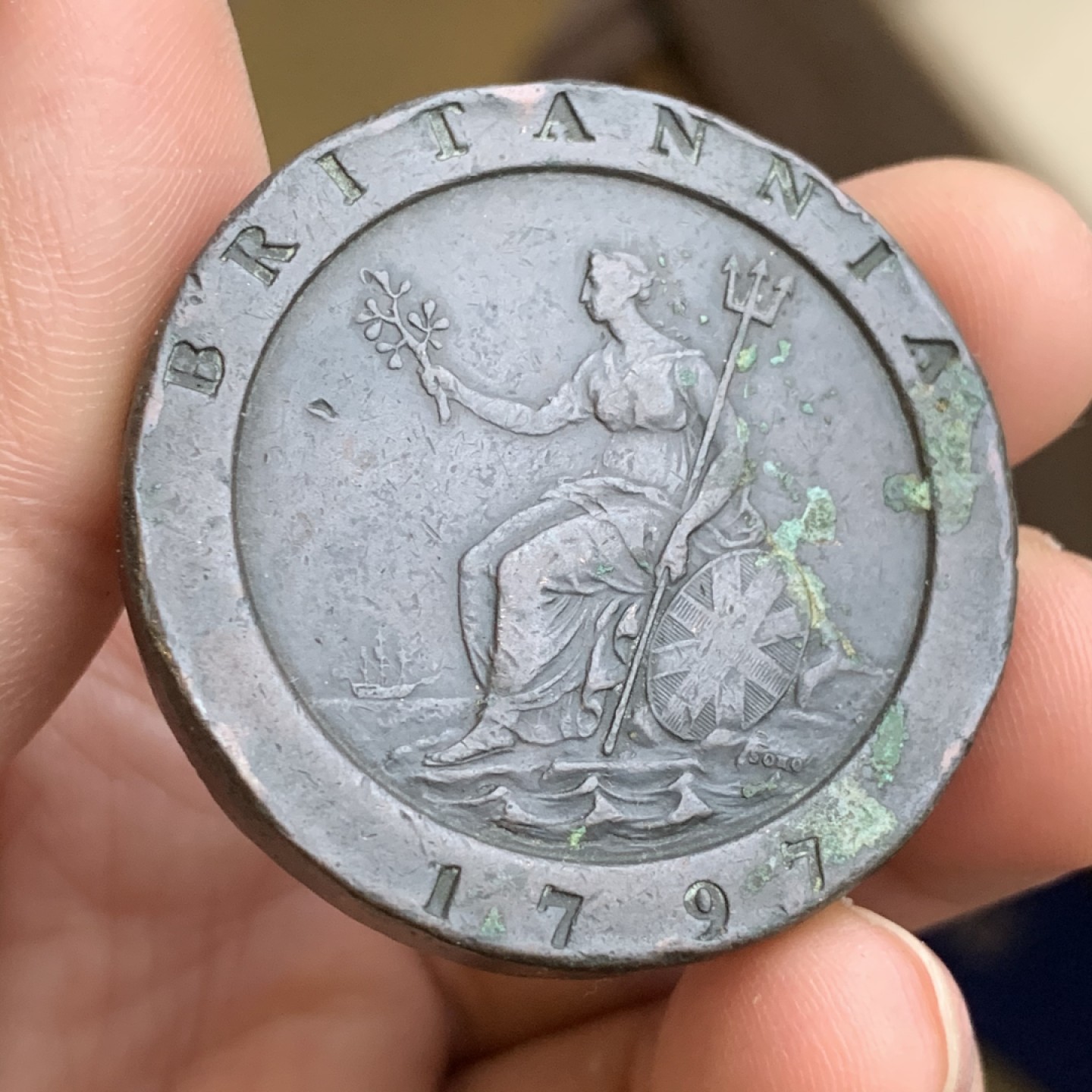 《竞宝斋》第43场-本周日，周一2场连拍（全场顺丰包邮） 英国 1797年 车轮 2便士 大铜币 重达56.5克，厚5.4mm，直径达到41mm 因为太重 大量回炉 导致少见