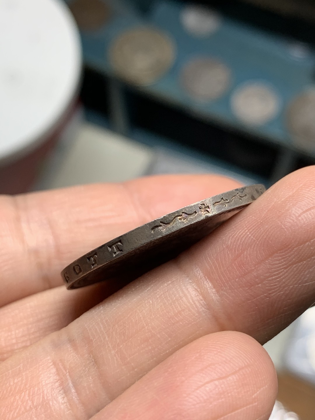 《竞宝斋》第43场-本周日，周一2场连拍（全场顺丰包邮） UNC级好品   德国 1861年 1泰勒 普鲁士加冕毛衣泰勒 银币 紫罗兰包浆 unc细节