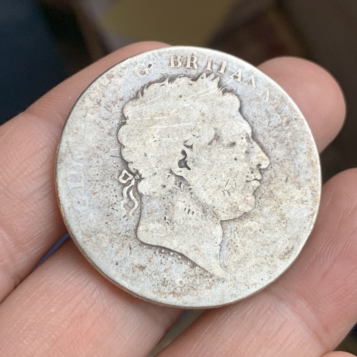 《竞宝斋》第43场-本周日，周一2场连拍（全场顺丰包邮） 英国 乔三 18XX 年 马剑克朗大银币 目测G级 难得磨损 光洁如玉