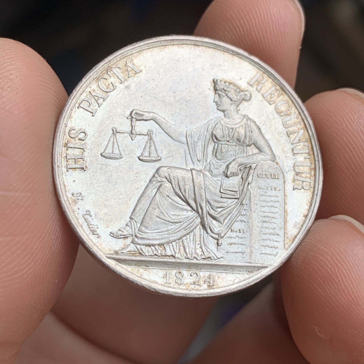 《竞宝斋》第43场-本周日，周一2场连拍（全场顺丰包邮） 法国 1824年 兰斯区公证人 圆形 银质代币 12克 30.1mm 神灯边铭 银标