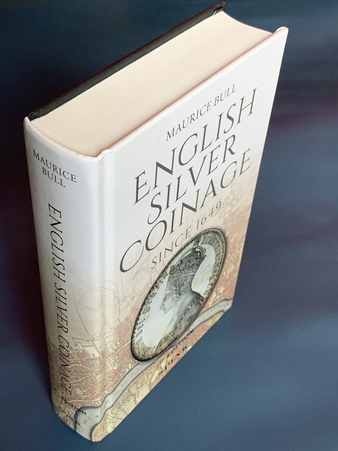 《竞宝斋》第43场-本周日，周一2场连拍（全场顺丰包邮） 2020版精装完美品 英国 ESC 银币目录 1649年以来英国银币大全 英系必备，版别详尽，P与N用的ESC编号即来自于该目录 厚达598页