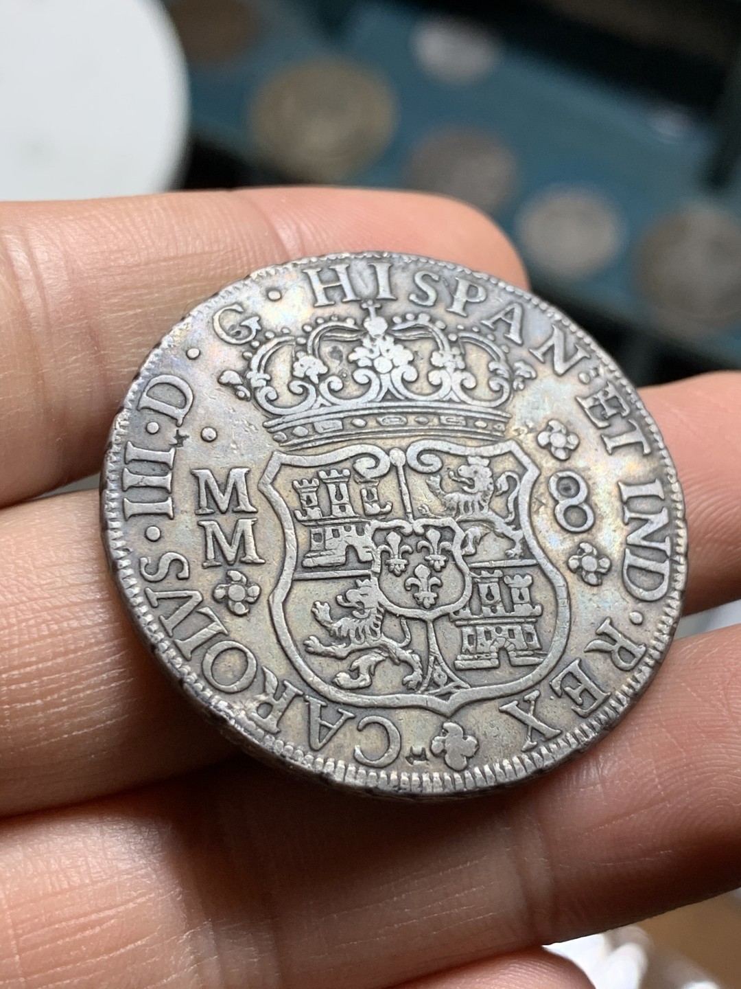 《竞宝斋》第43场-本周日，周一2场连拍（全场顺丰包邮） 原味黑古包浆 XF-AU  墨西哥 1762年 8R 地球双柱 大银币 温润 有小戳点缀