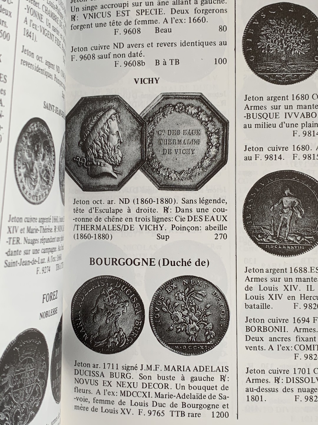 《竞宝斋》第43场-本周日，周一2场连拍（全场顺丰包邮） （精装本）法国 八角代币目录 详尽阐述 特征与当时定价 非常有价值的参考目录 