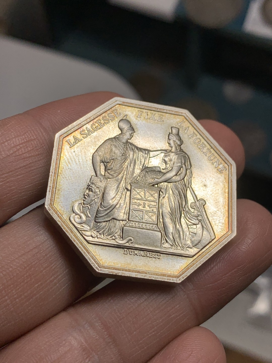 《竞宝斋》第43场-本周日，周一2场连拍（全场顺丰包邮） 完美状态 法国 法兰西银行 银质八角代币 29克 对角40.1mm 925银 目测为后铸  