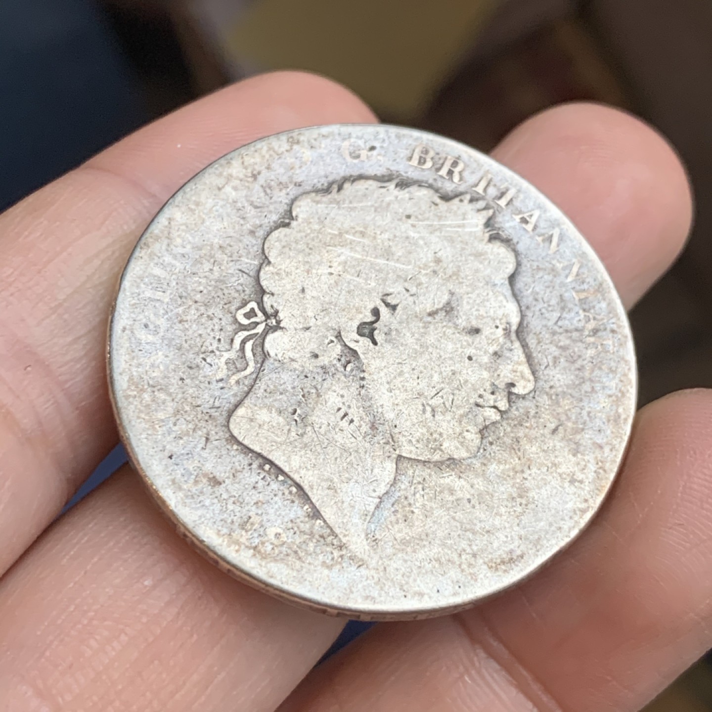 《竞宝斋》第43场-本周日，周一2场连拍（全场顺丰包邮） 英国 乔三 18XX 年 马剑克朗大银币 目测G级 难得磨损 光洁如玉