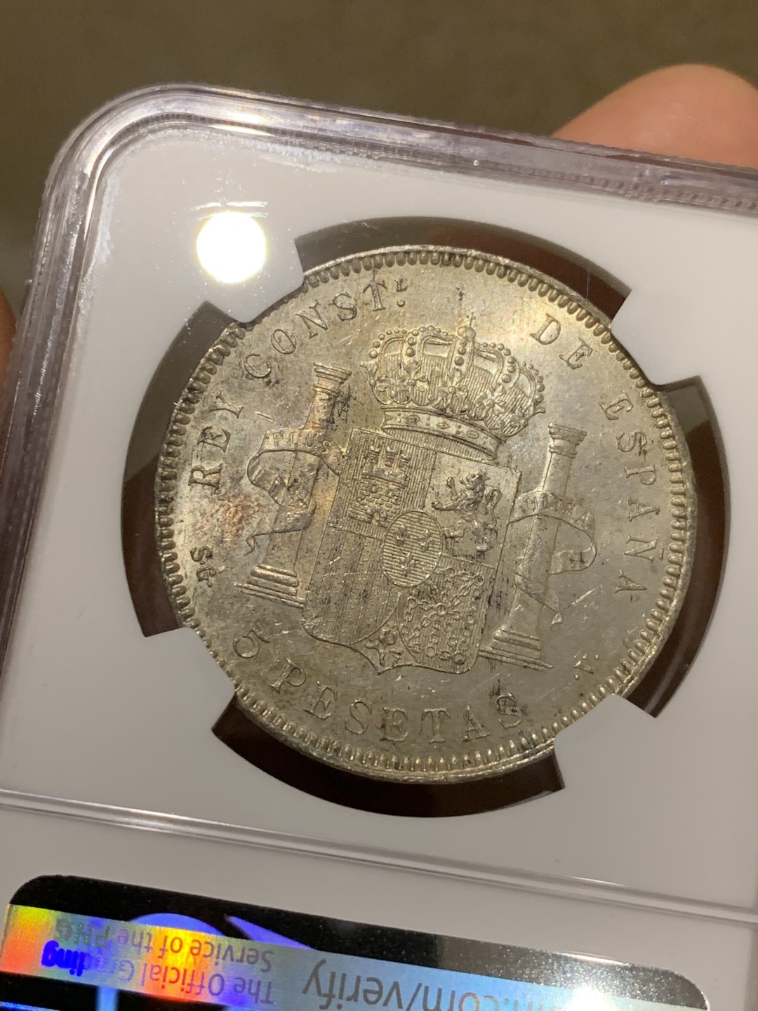 《竞宝斋》第43场-本周日，周一2场连拍（全场顺丰包邮） NGC-MS62 西班牙 1899年 阿方索十三世 5比塞塔双柱 大银币原光好品 带彩