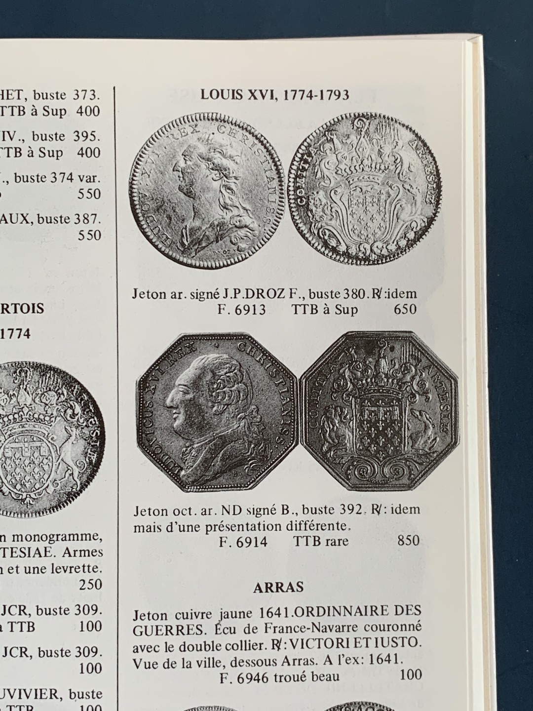 《竞宝斋》第43场-本周日，周一2场连拍（全场顺丰包邮） （精装本）法国 八角代币目录 详尽阐述 特征与当时定价 非常有价值的参考目录 