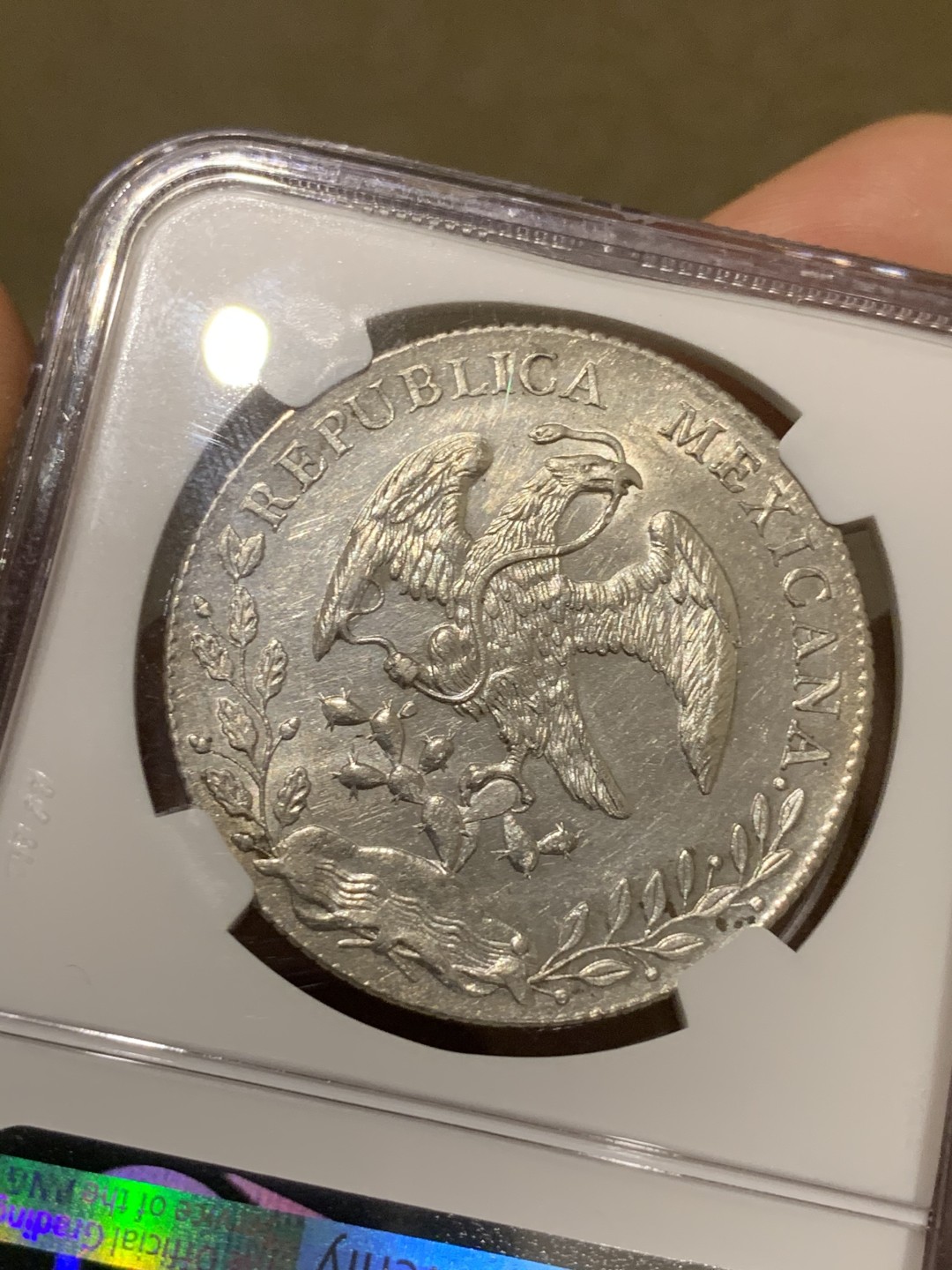 《竞宝斋》第43场-本周日，周一2场连拍（全场顺丰包邮） NGC-MS61 墨西哥 1897年 8R 花边鹰洋 银币 底板光滑 爆羽好品