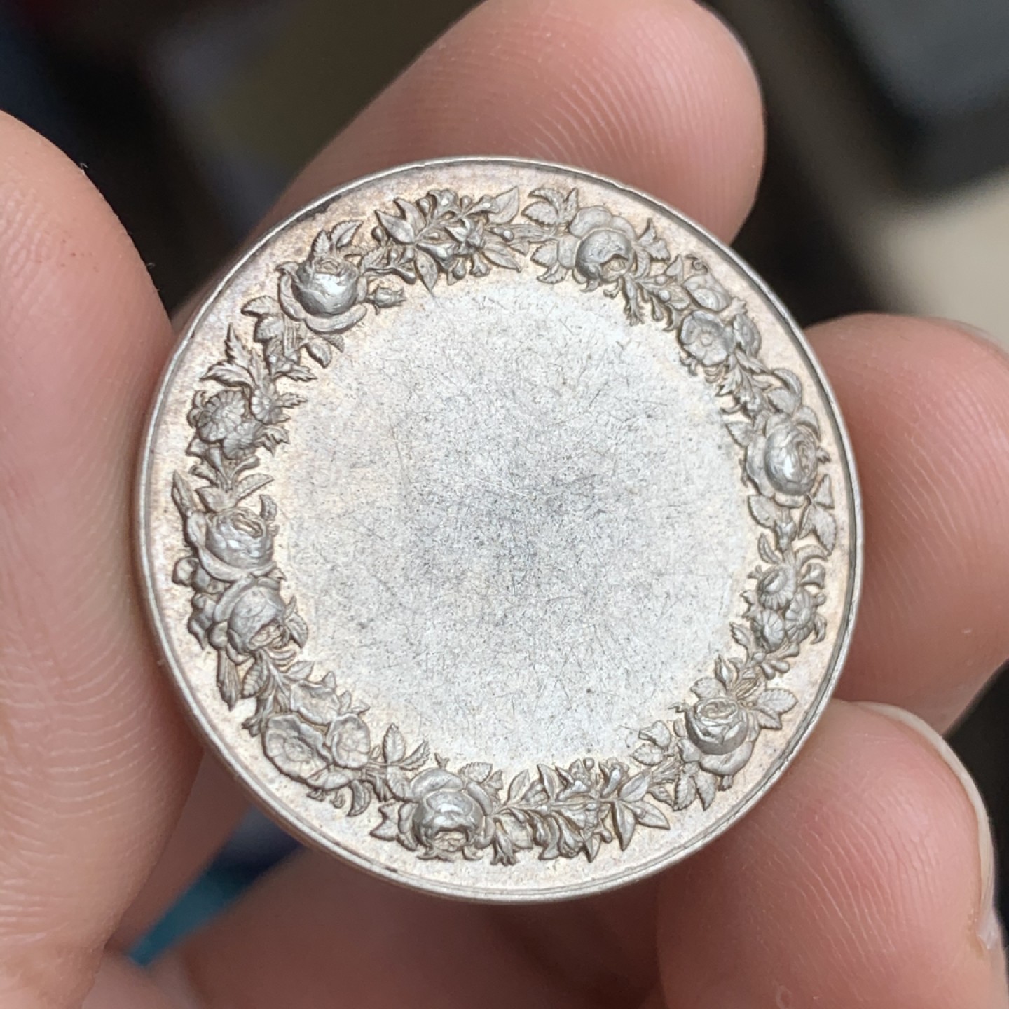 《竞宝斋》第43场-本周日，周一2场连拍（全场顺丰包邮） 法国高浮雕银质婚章 章牌家路易·米歇尔·珀蒂（1791-1844）作品 13.6克 30.1mm直径 丰饶角 银标