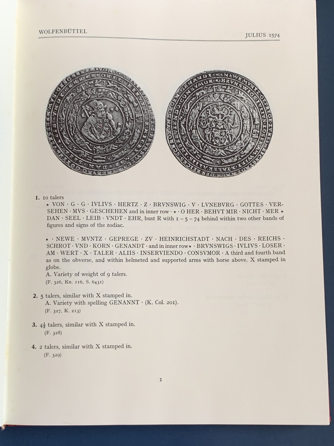 《竞宝斋》第43场-本周日，周一2场连拍（全场顺丰包邮） 精装本 达文波特 世界大规格 银币目录 囊括各国2泰勒到16泰勒超大规格银币，精装杂志大小 既是目录本身也是收藏品