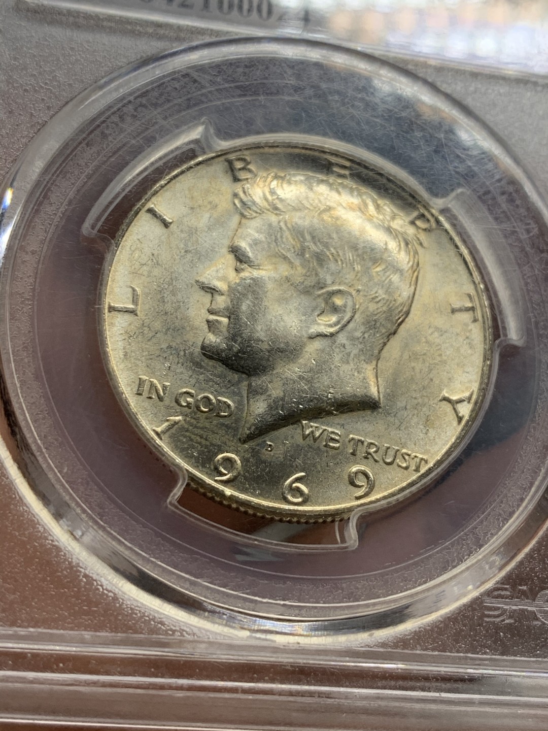 《竞宝斋》第43场-本周日，周一2场连拍（全场顺丰包邮） 众城祥评MS-63  1969年丹佛造币厂 肯尼迪纪念半美元银币  金光闪闪