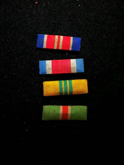 环球拾萃——号角文化小徽章专场拍卖第1期 - 朝鲜勋略4枚