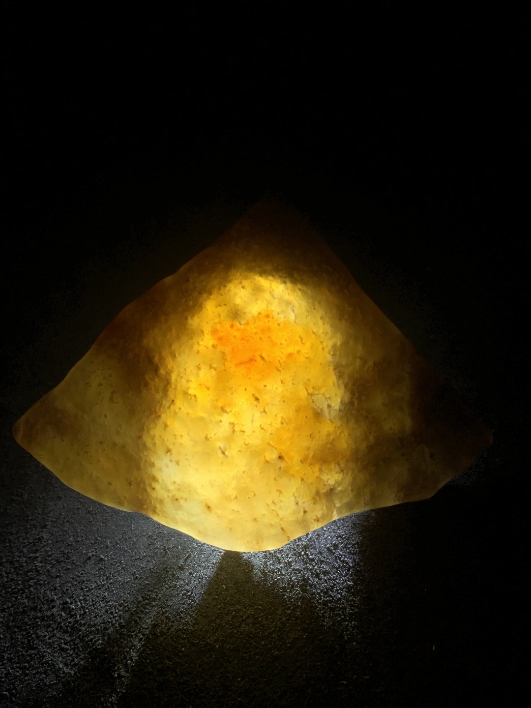 精美天然象形披萨饼原石一颗