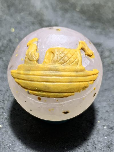 精美亚光俏色巧雕夜游赤壁意境珠一颗！ - 精美亚光俏色巧雕夜游赤壁意境珠一颗！