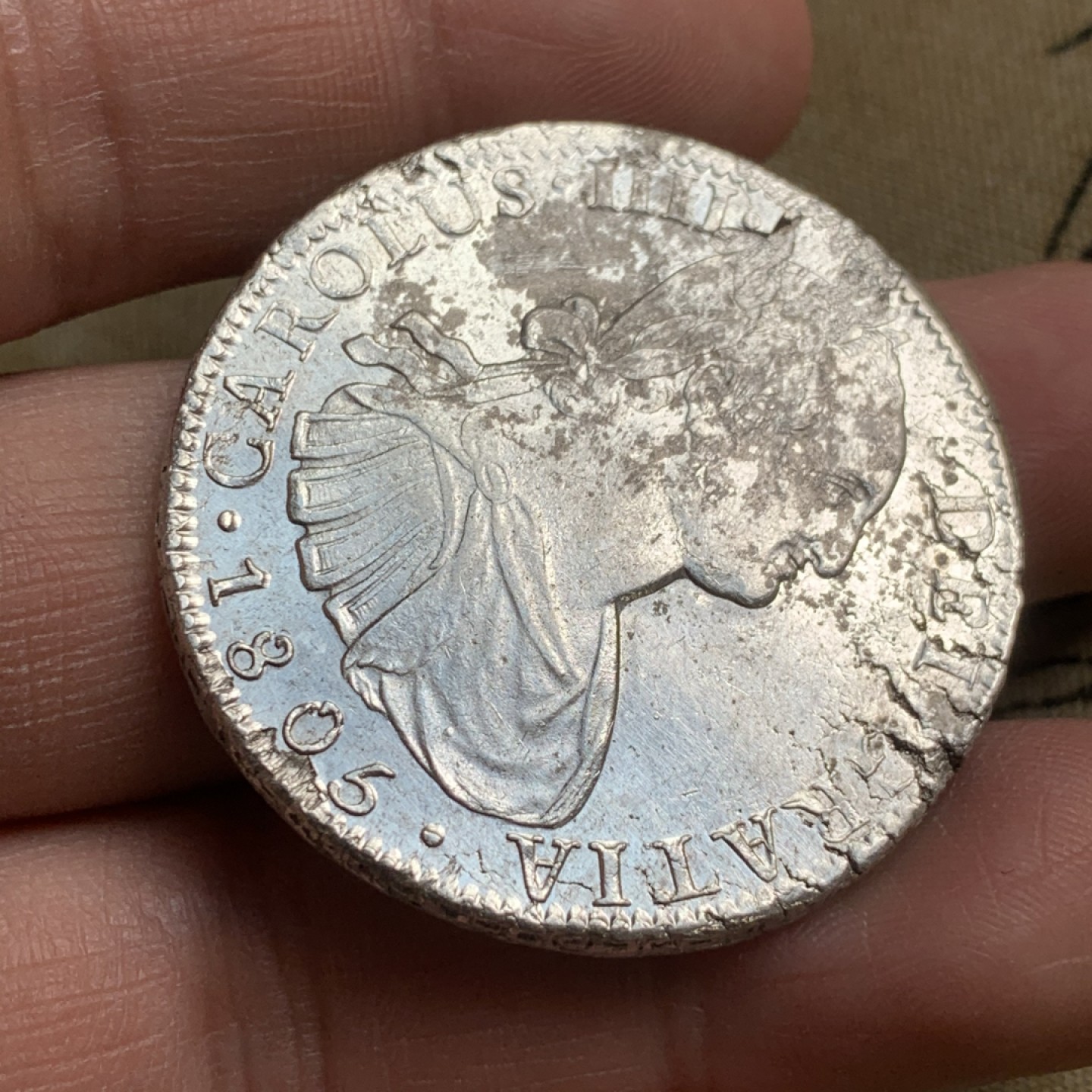 《竞宝斋》第44场-本周日，周一2场连拍（全场顺丰包邮） 墨西哥 1805年卡四8里亚尔双柱银币 双面深打