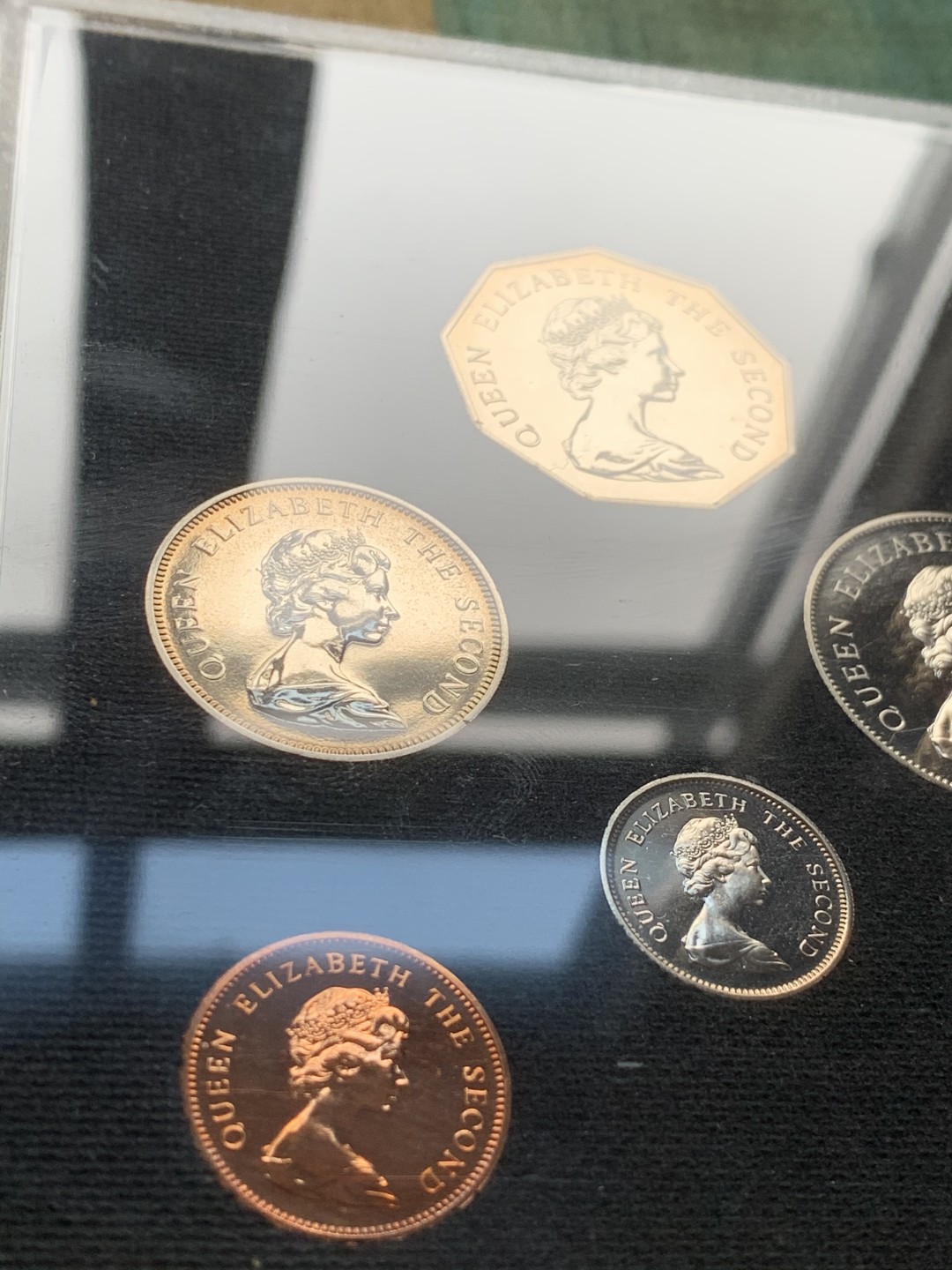 《竞宝斋》第44场-本周日，周一2场连拍（全场顺丰包邮） 1976年 图瓦卢 动物版 7枚套 精致币