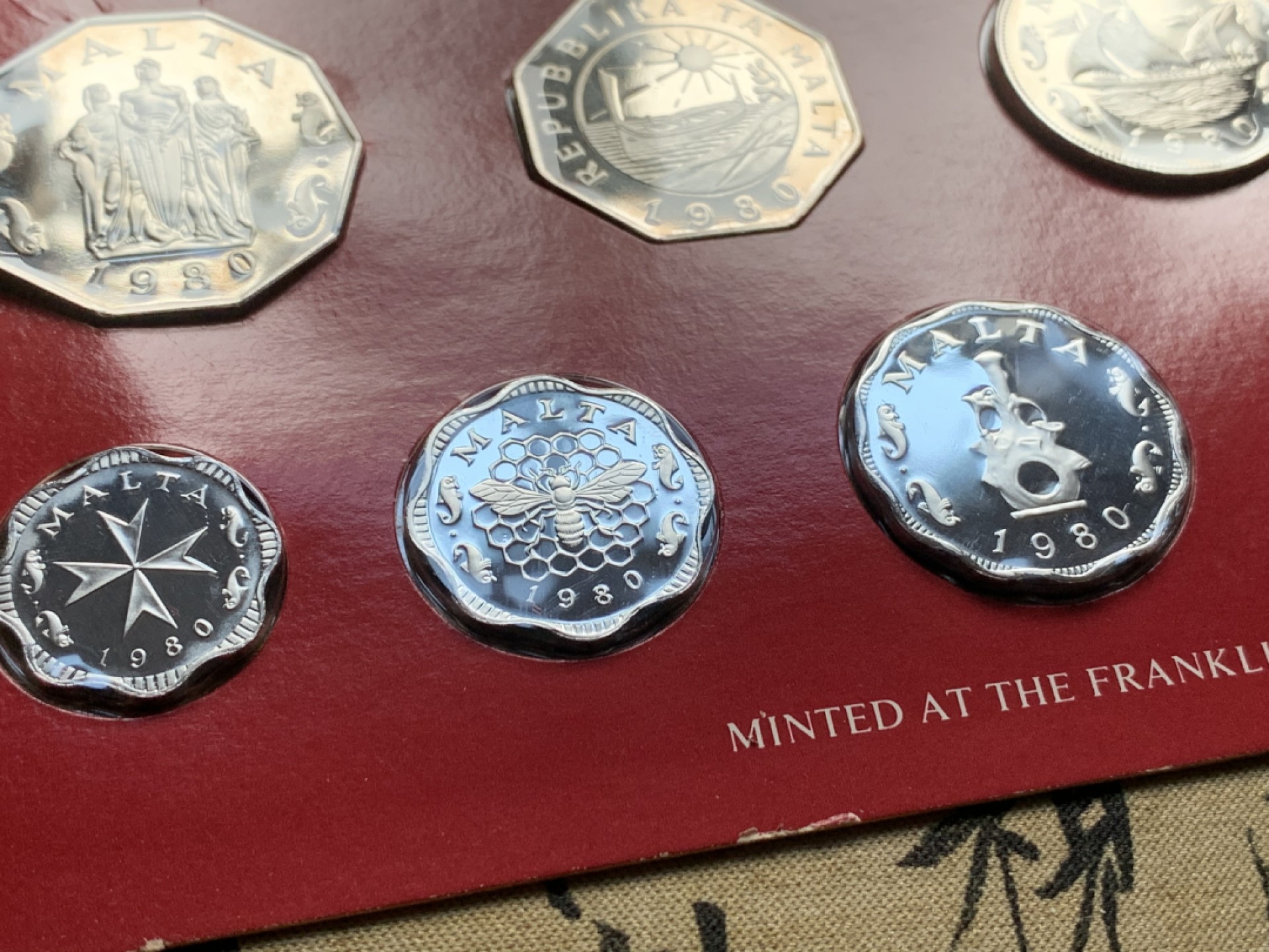 《竞宝斋》第44场-本周日，周一2场连拍（全场顺丰包邮） 1980年 马耳他 9枚套 精致币