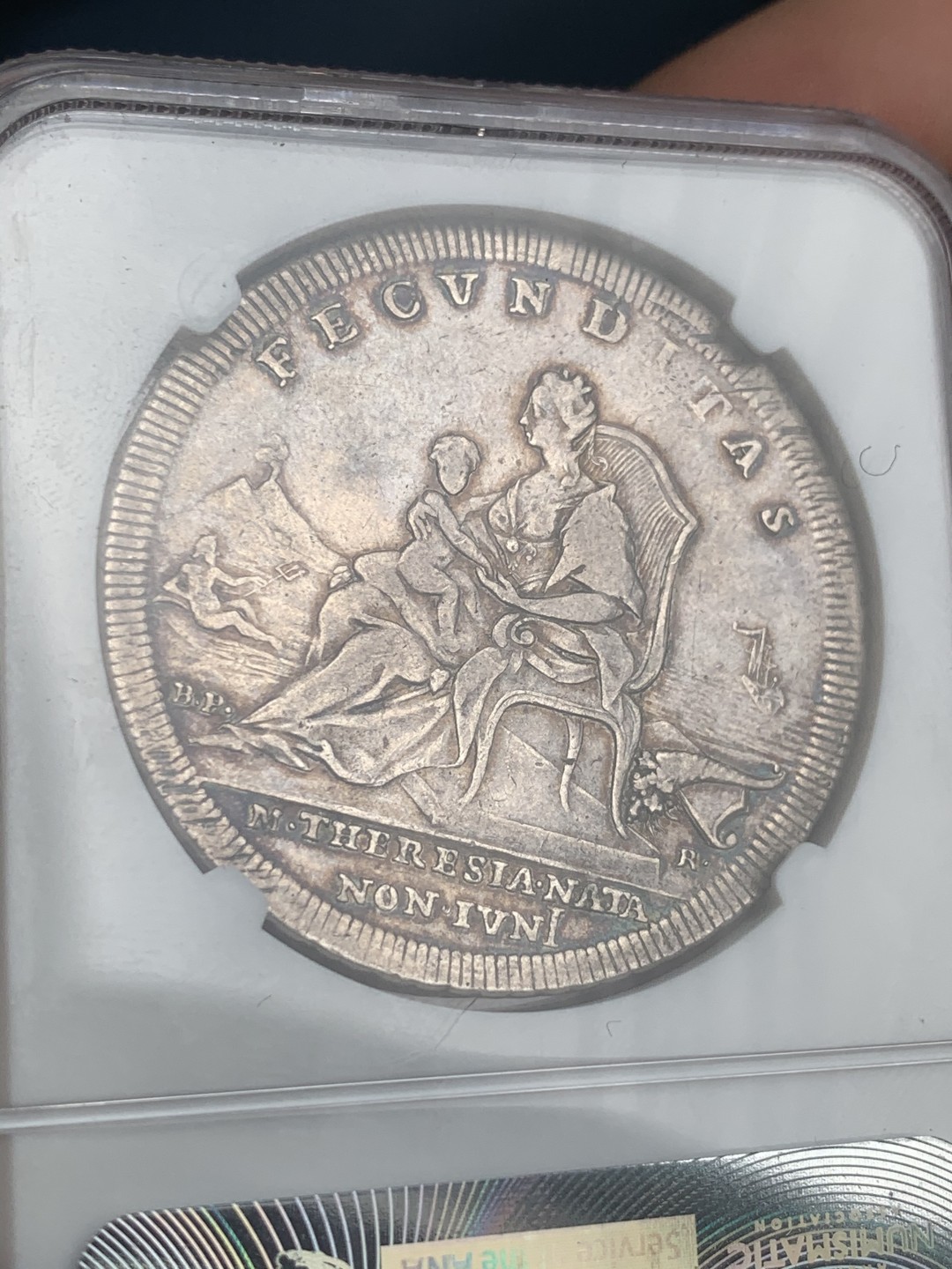 《竞宝斋》第44场-本周日，周一2场连拍（全场顺丰包邮） NGC-VF35 那不勒斯王国1772年“公主降生”120Grana 稀少题材品种 原味包浆