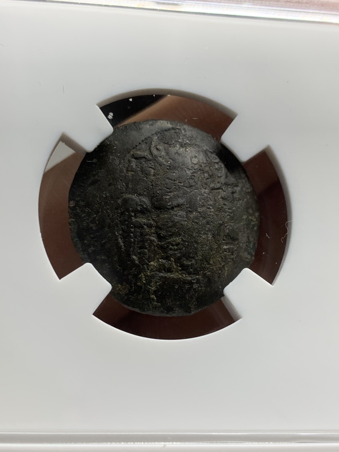 《竞宝斋》第44场-本周日，周一2场连拍（全场顺丰包邮） （2枚一对）拜占庭帝国 蝶型 打制铜币一对 细节保存的非常好，人物清晰