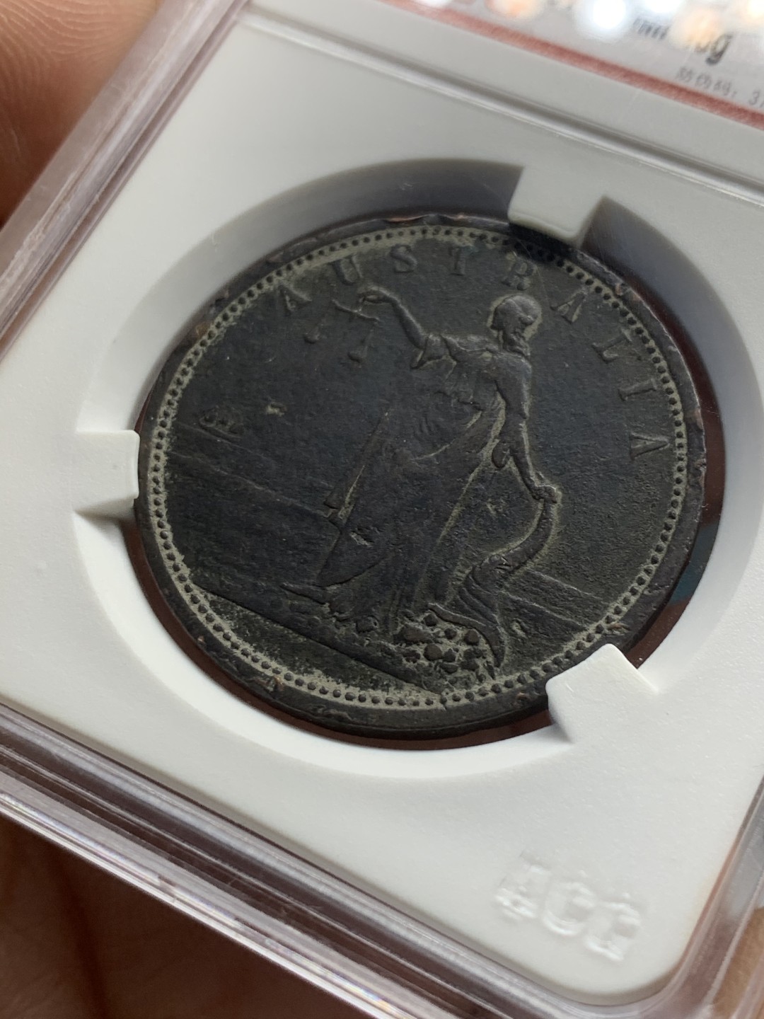 《竞宝斋》第44场-本周日，周一2场连拍（全场顺丰包邮） 澳大利亚 1820年 悉尼 1便士代币 原味包浆 HA 2013年 XF裸币 100刀成交