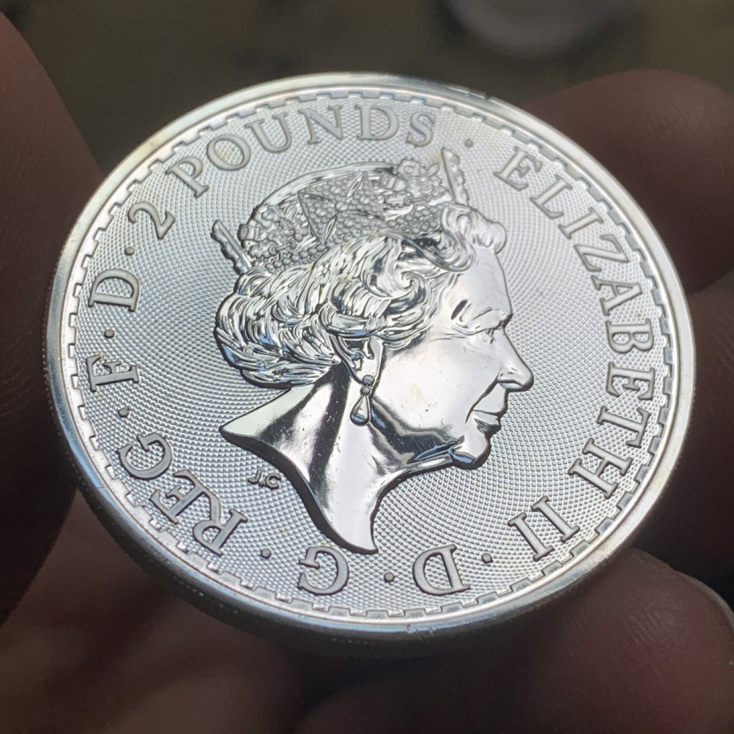 《竞宝斋》第44场-本周日，周一2场连拍（全场顺丰包邮） 英国 2017年 英国女王投资银币 1盎司 2英镑 999足银 品相俱佳！