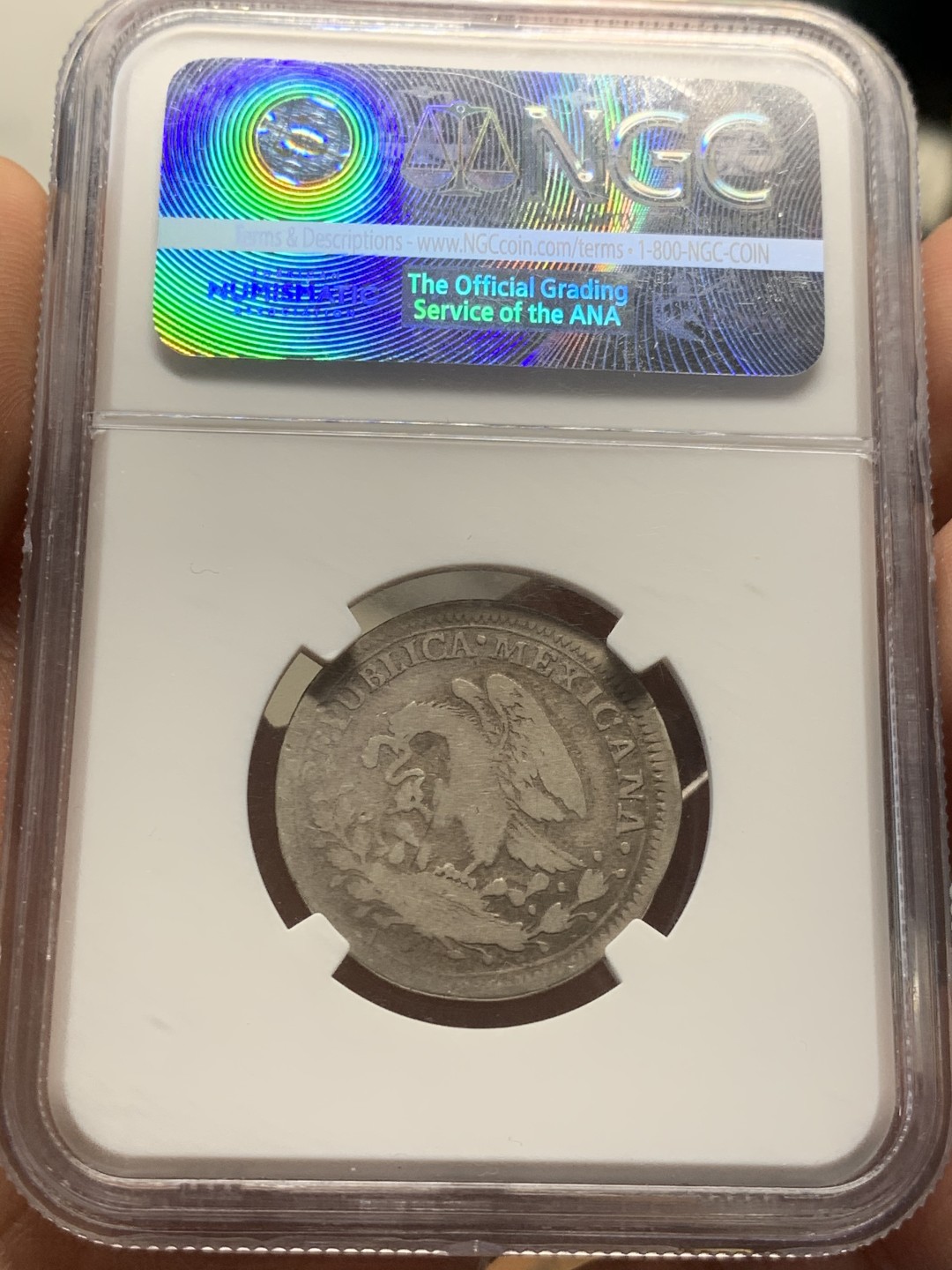 《竞宝斋》第44场-本周日，周一2场连拍（全场顺丰包邮） NGC VG8（亚军分）1824年墨西哥MO曲颈鹰2R银币（NO DOT BEFORE 2R），鹰洋鼻祖，P+N一起只有3枚记录，NO DOT BEFORE 2R 该版别少见