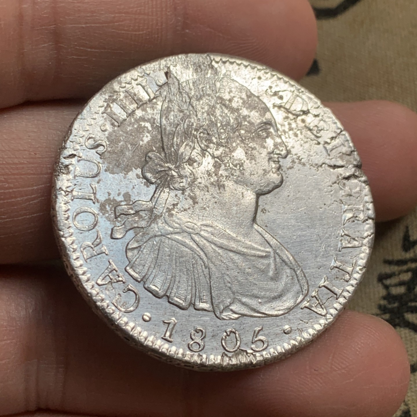 《竞宝斋》第44场-本周日，周一2场连拍（全场顺丰包邮） 墨西哥 1805年卡四8里亚尔双柱银币 双面深打