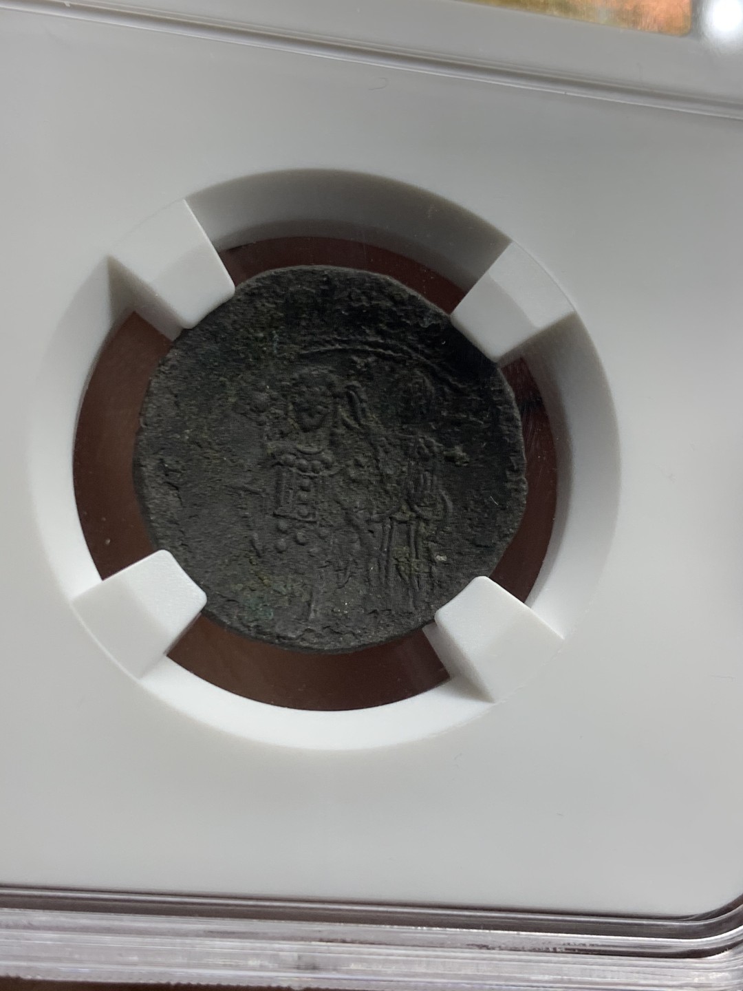 《竞宝斋》第44场-本周日，周一2场连拍（全场顺丰包邮） （2枚一对）拜占庭帝国 蝶型 打制铜币一对 细节保存的非常好，人物清晰